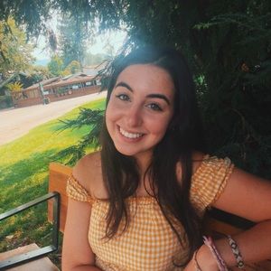 Meet your Posher, Juliana